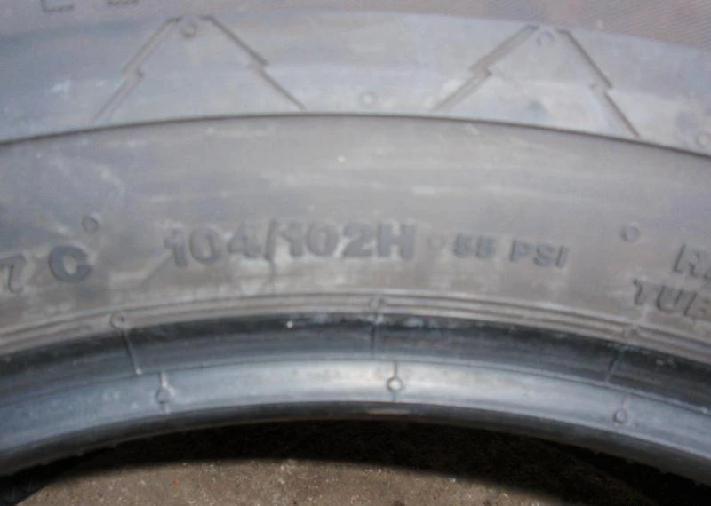 Гуми Всесезонни 215/60R17, снимка 9 - Гуми и джанти - 6066740