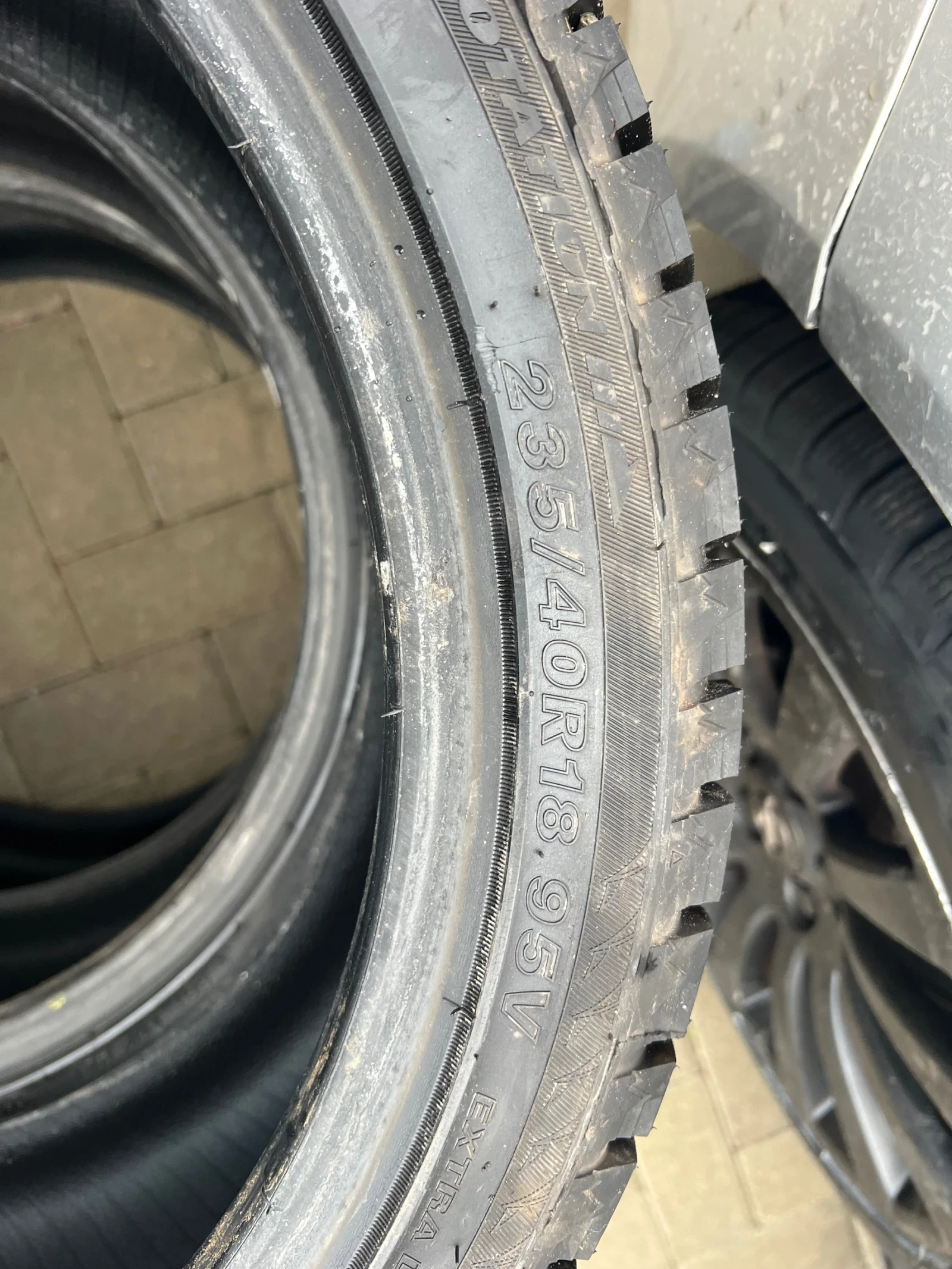 ���� 235/40R18 | Mobile.bg � ����������� 3