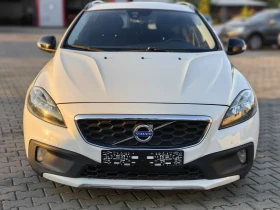     Volvo V40 Cross Country  120 000