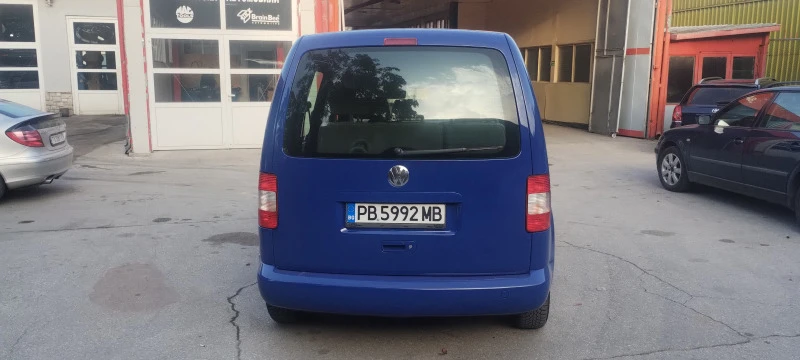 VW Caddy, снимка 4 - Автомобили и джипове - 47524523