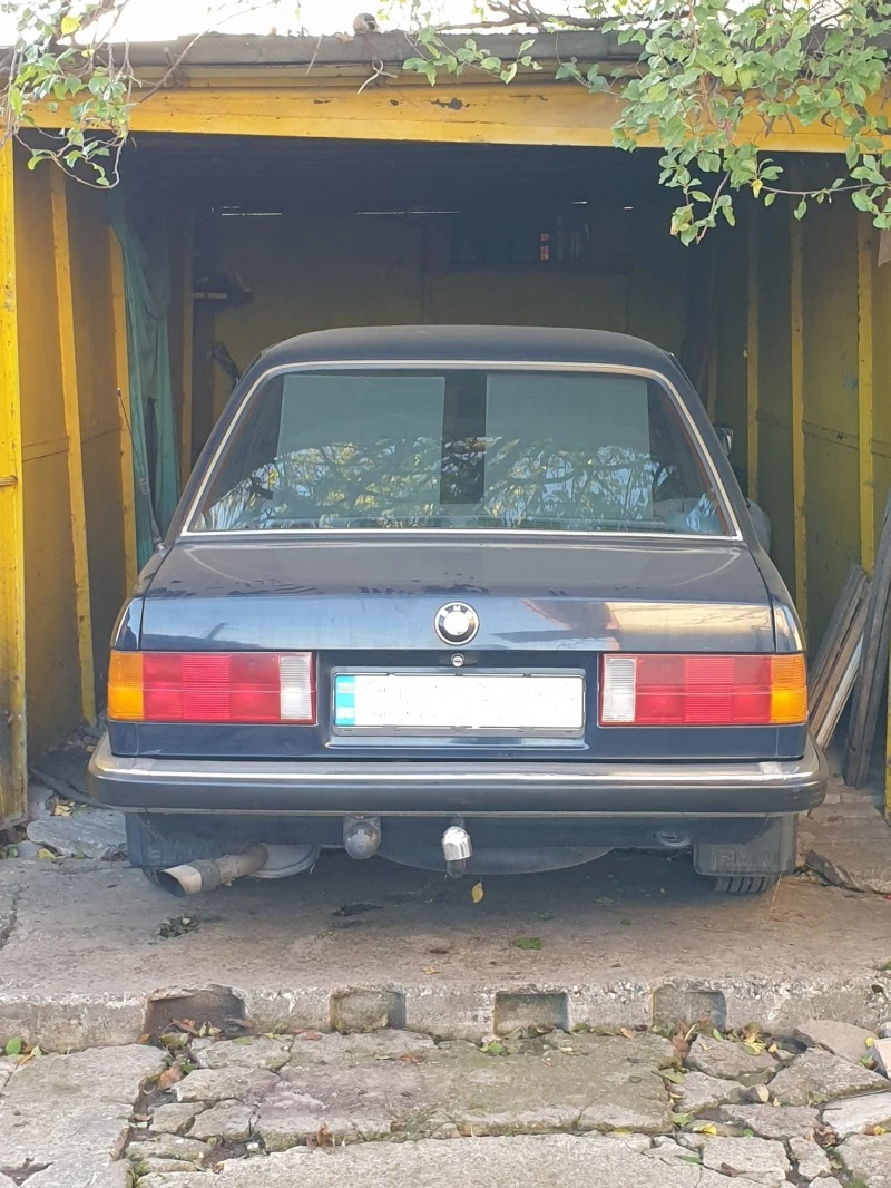 BMW 324, снимка 2 - Автомобили и джипове - 46685733