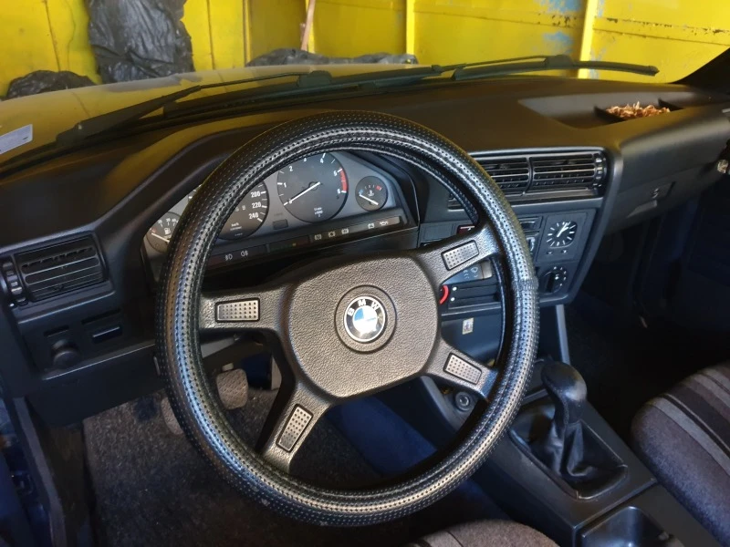 BMW 324, снимка 5 - Автомобили и джипове - 46685733