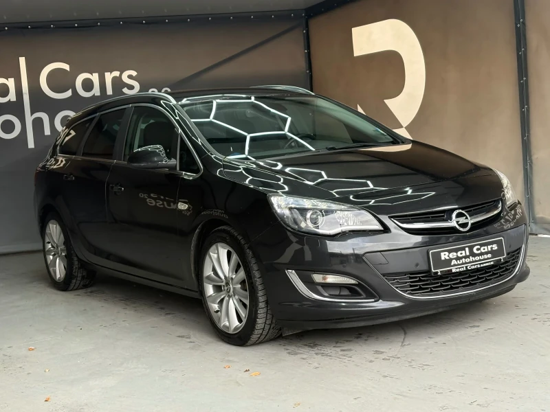 Opel Astra * 1.6d* SPORT TOURER* NAVI* PARK* , снимка 1 - Автомобили и джипове - 48364993