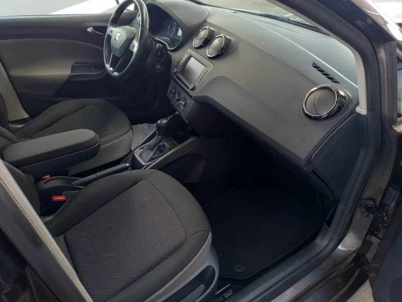 Seat Ibiza 1.4 TDI* АВТОМАТИК* LED* NAVI, снимка 11 - Автомобили и джипове - 50219078