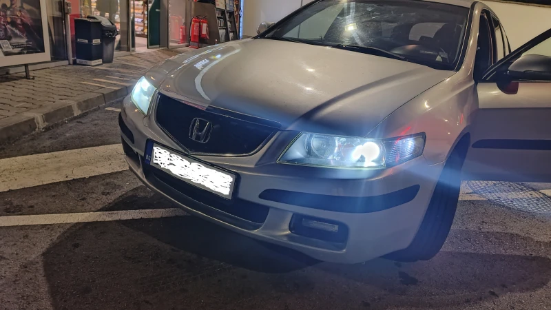 Honda Accord 2.0i, ГАЗ, Алкантара