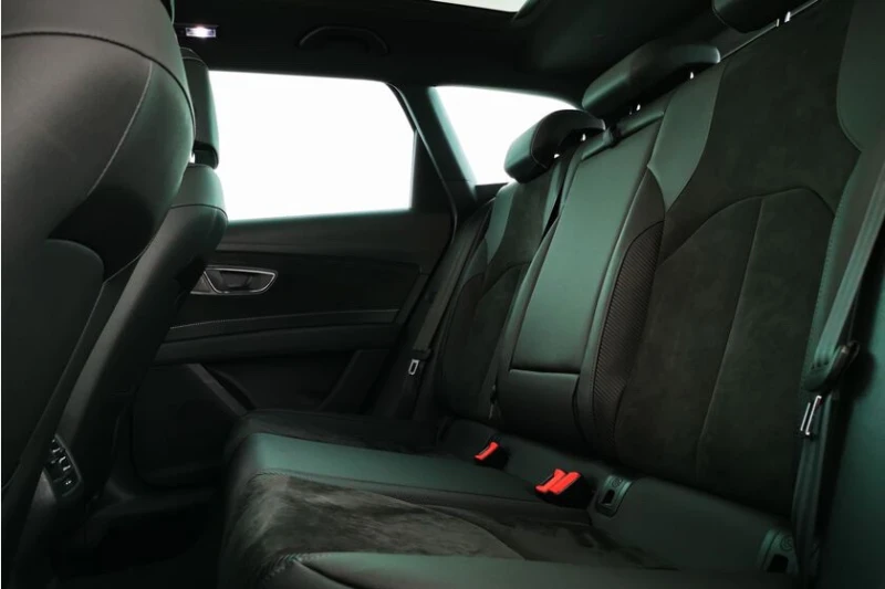 Seat Leon Cupra ST, снимка 12 - Автомобили и джипове - 52937202