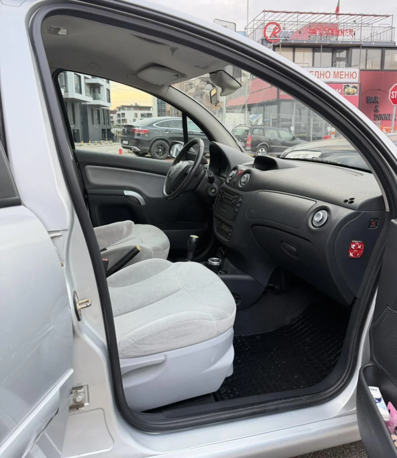 Citroen C3 1.6i, снимка 8 - Автомобили и джипове - 53131589