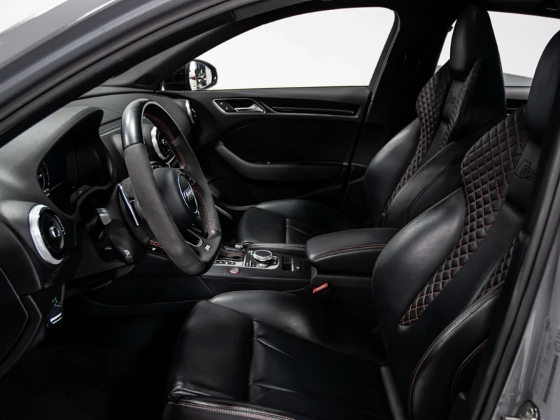 Audi Rs3 * quattro * CARFAX * БЕЗ ПЪРВОНАЧАЛНА ВНОСКА, снимка 10 - Автомобили и джипове - 53432170