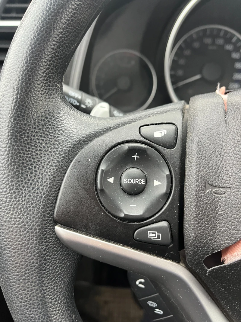Honda Jazz 1.3i-VTEC AВТОМАТИК EURO6 - 10999 лв. - 26765853 | Car24.bg