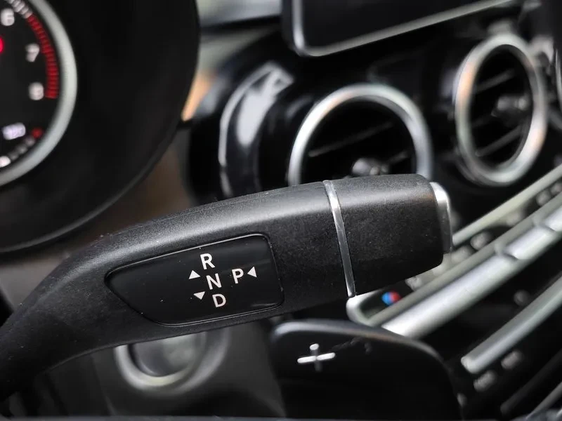 Mercedes-Benz C 200, снимка 17 - Автомобили и джипове - 55949860