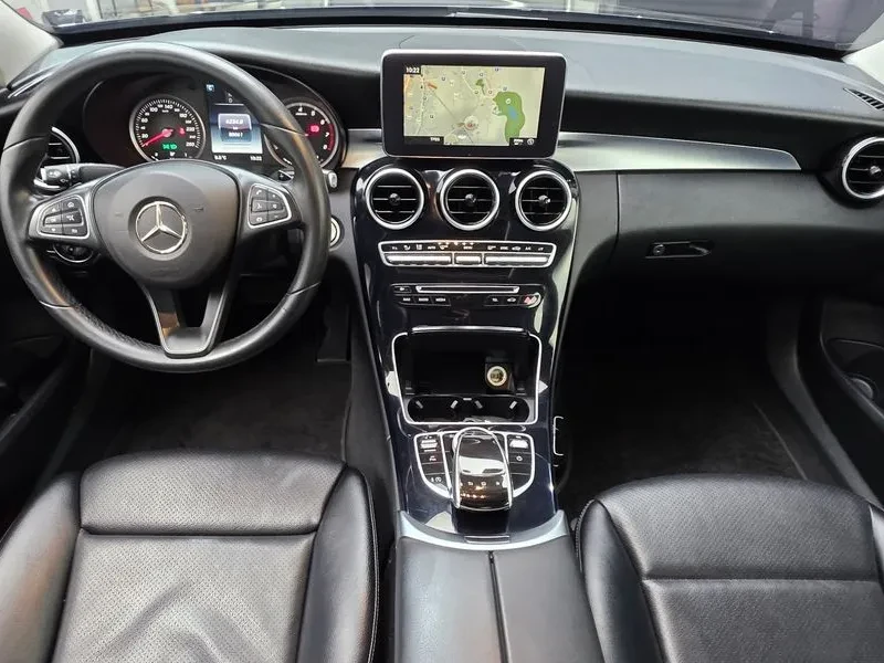 Mercedes-Benz C 200, снимка 14 - Автомобили и джипове - 55949860