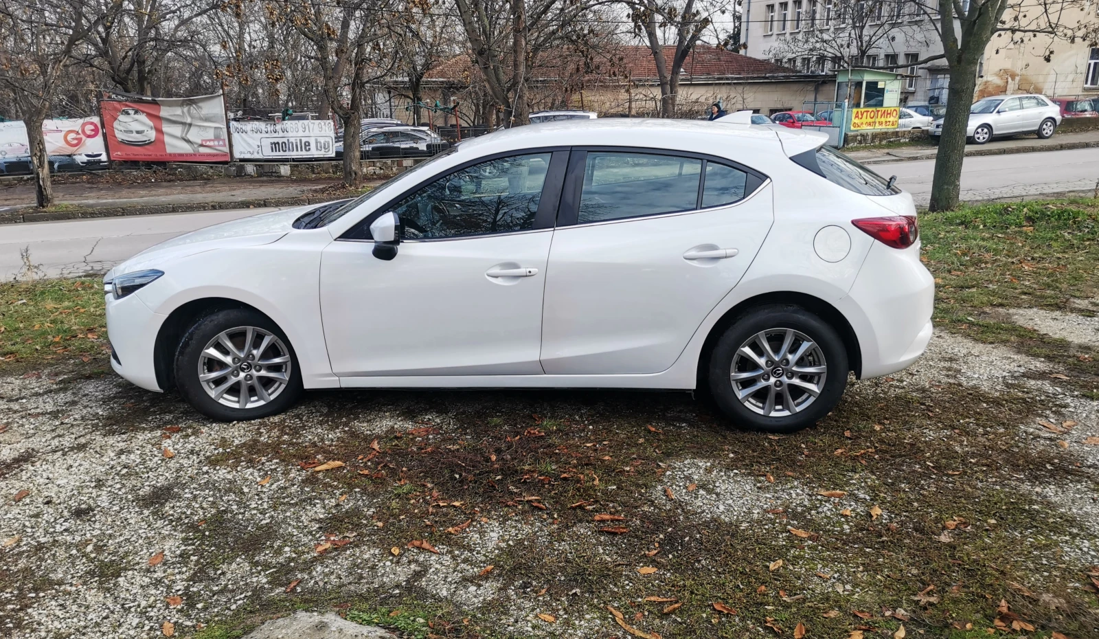 Mazda 3 1.5L SKYACTIV - изображение 5