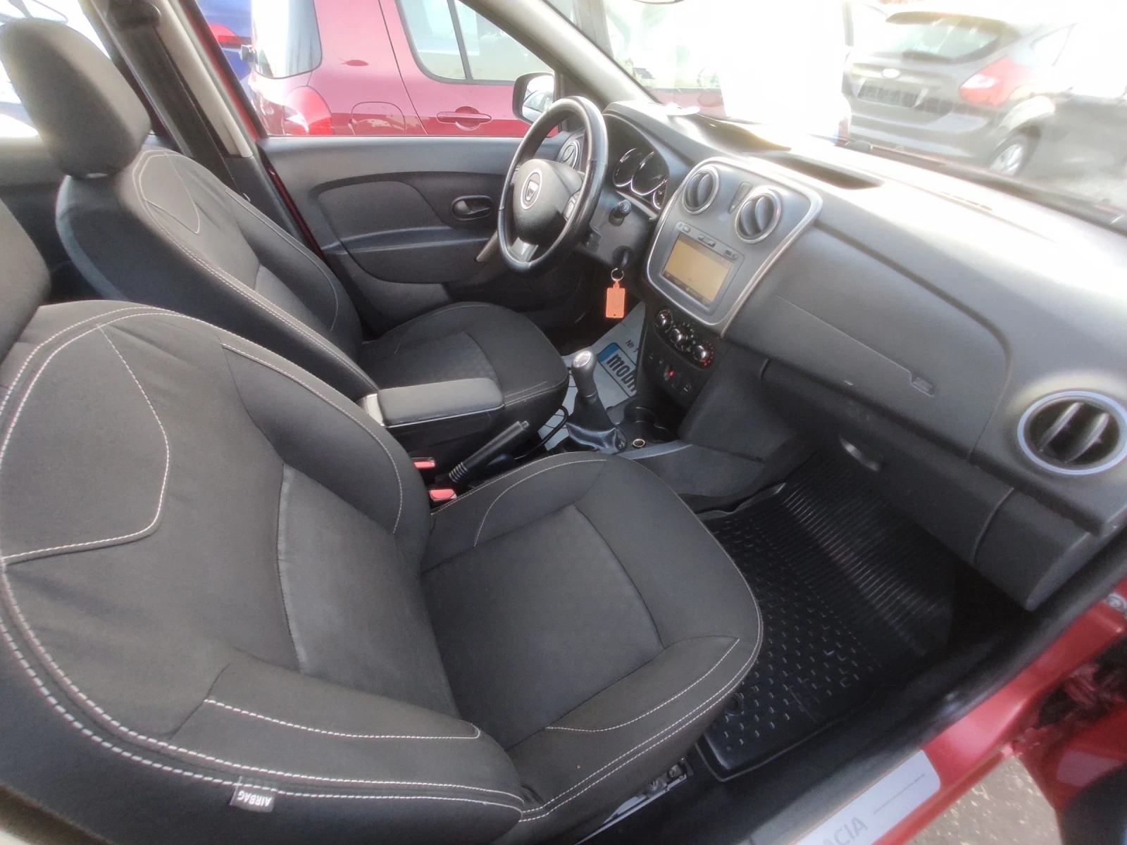 Dacia Sandero 1.5DCi/NAVi/90k.c./EURO 5/НОВ ВНОС  - изображение 10