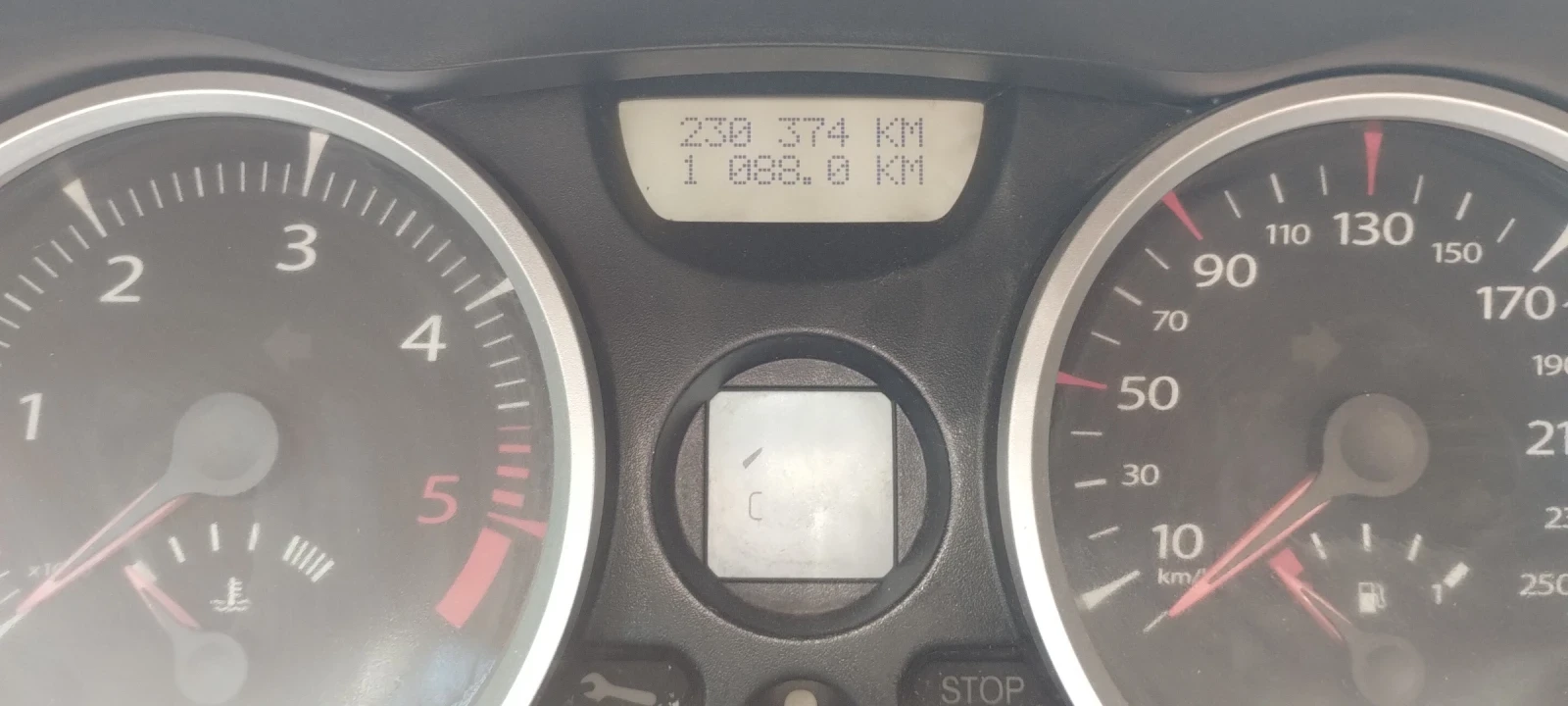 Renault Megane 1.5 DCI Фейс лифт 6 скорости - изображение 9