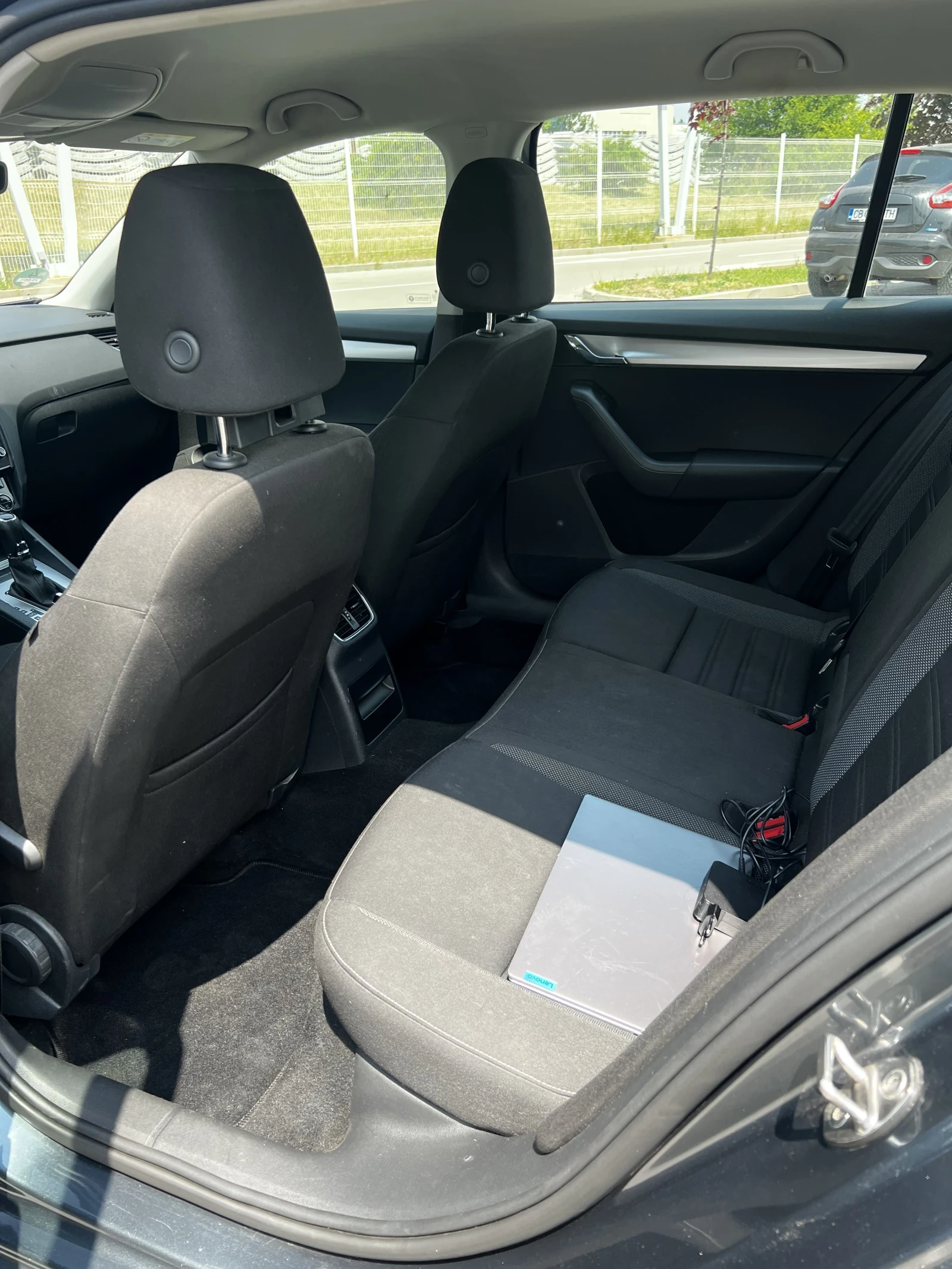 Skoda Octavia 1.6TDi* Camera* Теглич* Автомат* Чисто нови гуми - изображение 7