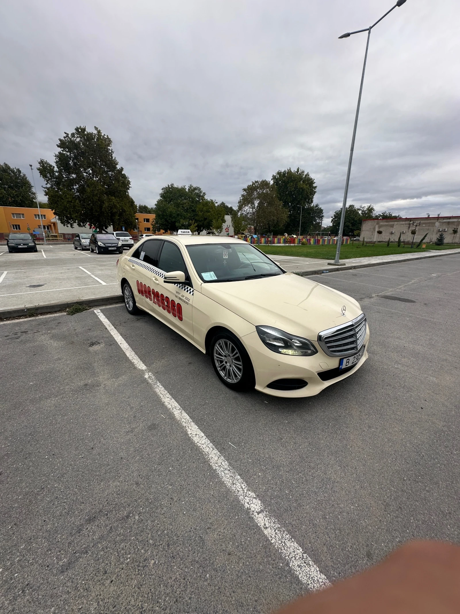 Mercedes-Benz E 200  - изображение 3