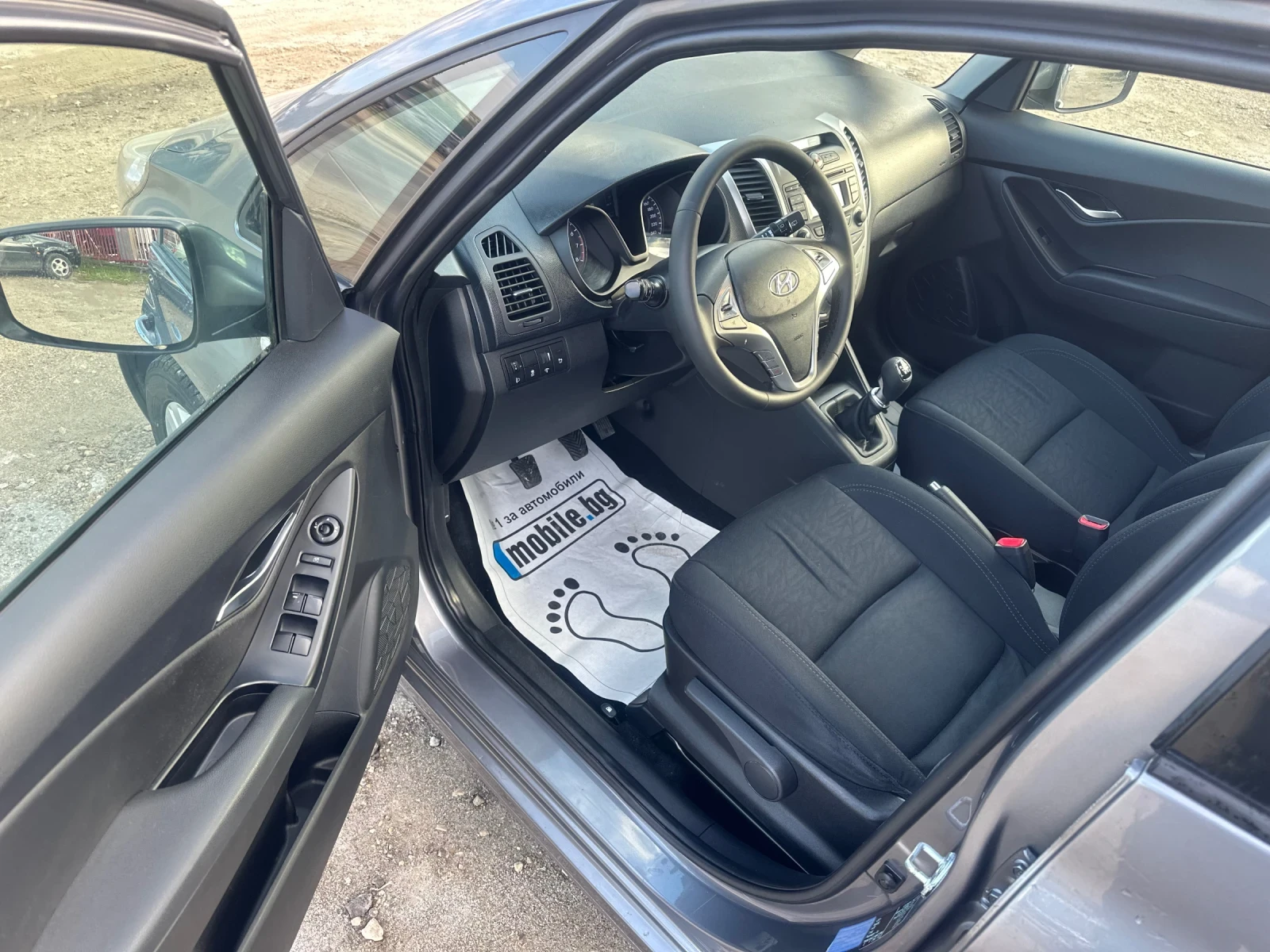 Hyundai Ix20 1.6 i - изображение 7