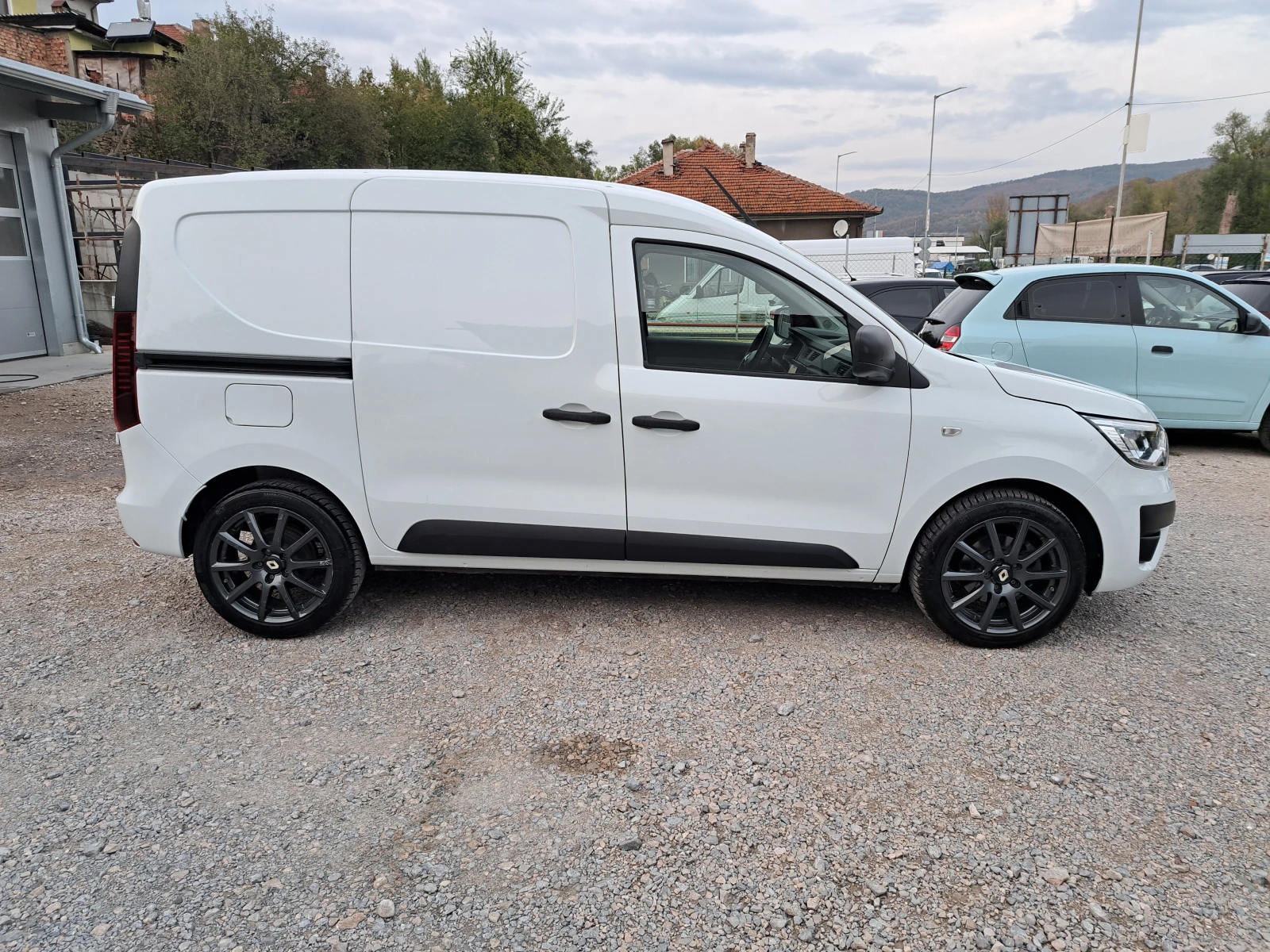 Renault Express 1.5dCi* КЛИМА* NAVI* ТЕМПОМАТ* ПАРКТР* 6ск - изображение 6