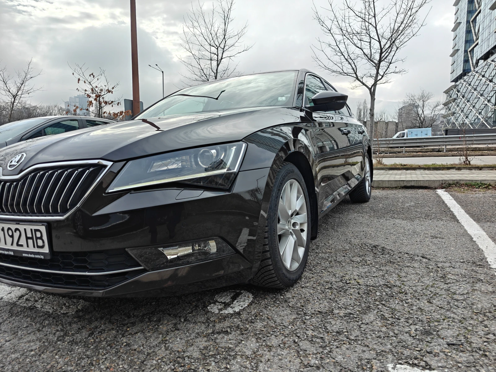 Skoda Superb 2.0 TDI 4x4 DSG Edition Digital Cockpit - изображение 6