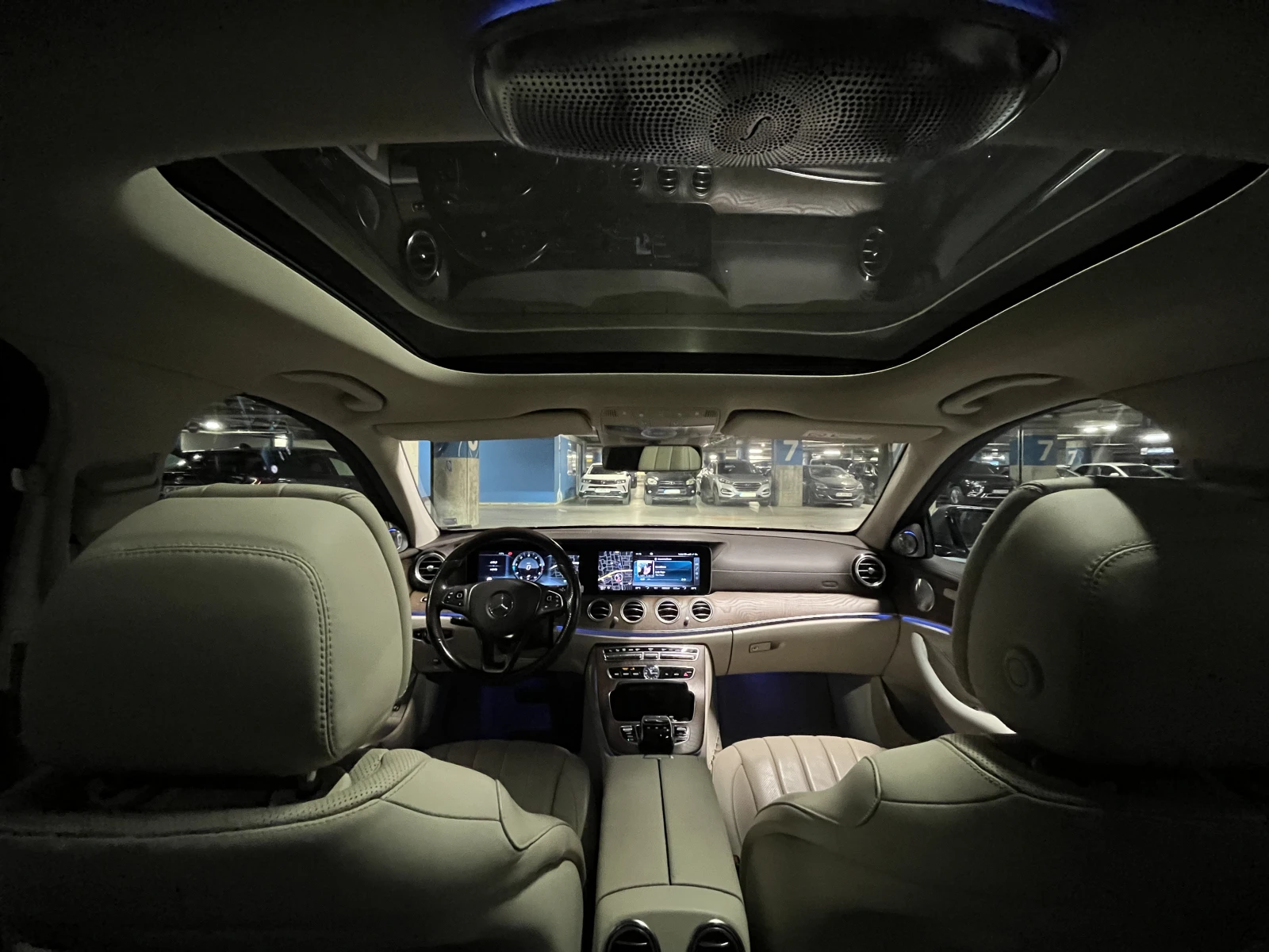 Mercedes-Benz E 220 AMG* DIG* BUR* PANO* AIR* NAV* , снимка 5 - Автомобили и джипове - 53924210