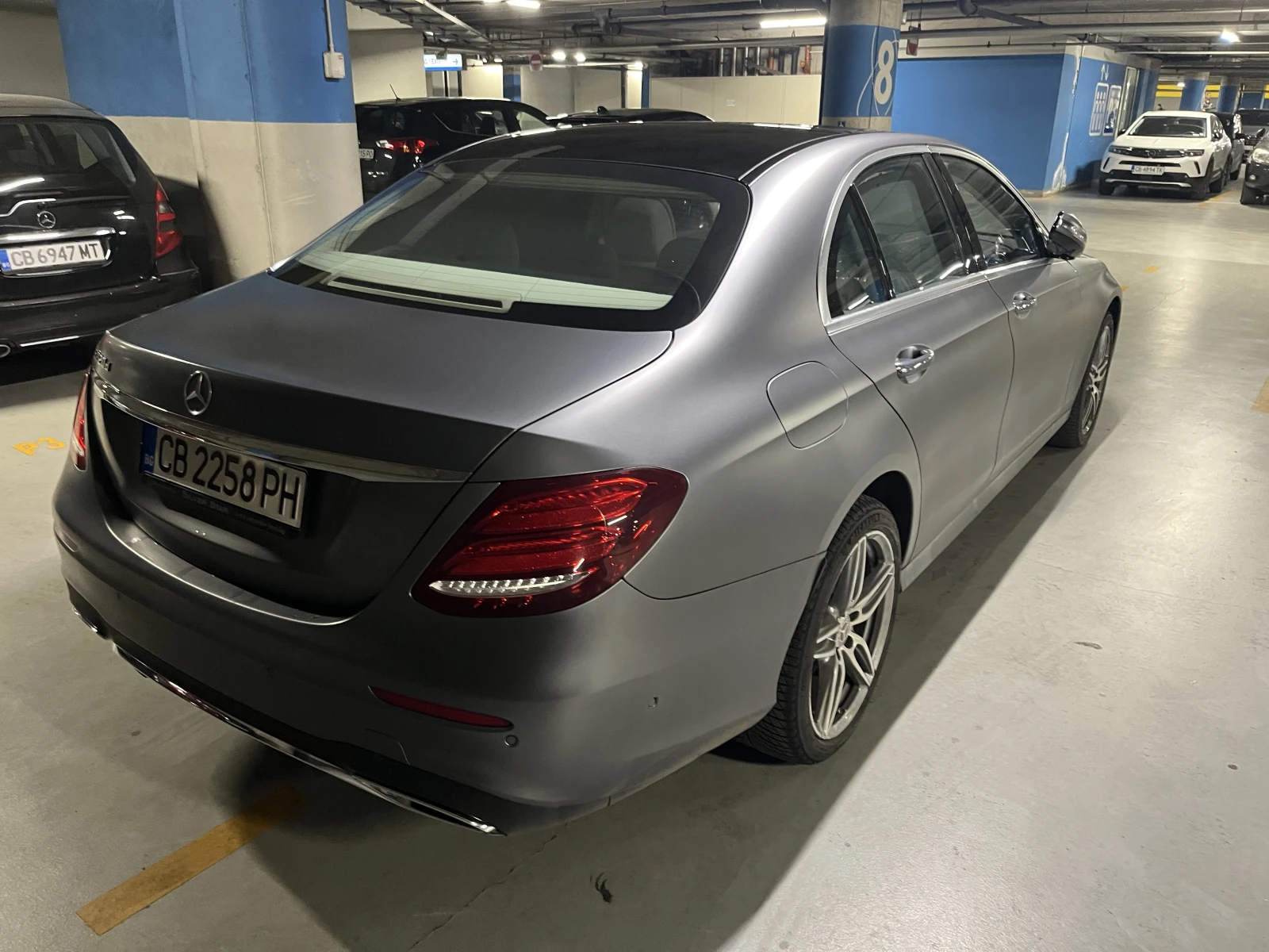 Mercedes-Benz E 220 AMG* DIG* BUR* PANO* AIR* NAV* , снимка 4 - Автомобили и джипове - 53924210