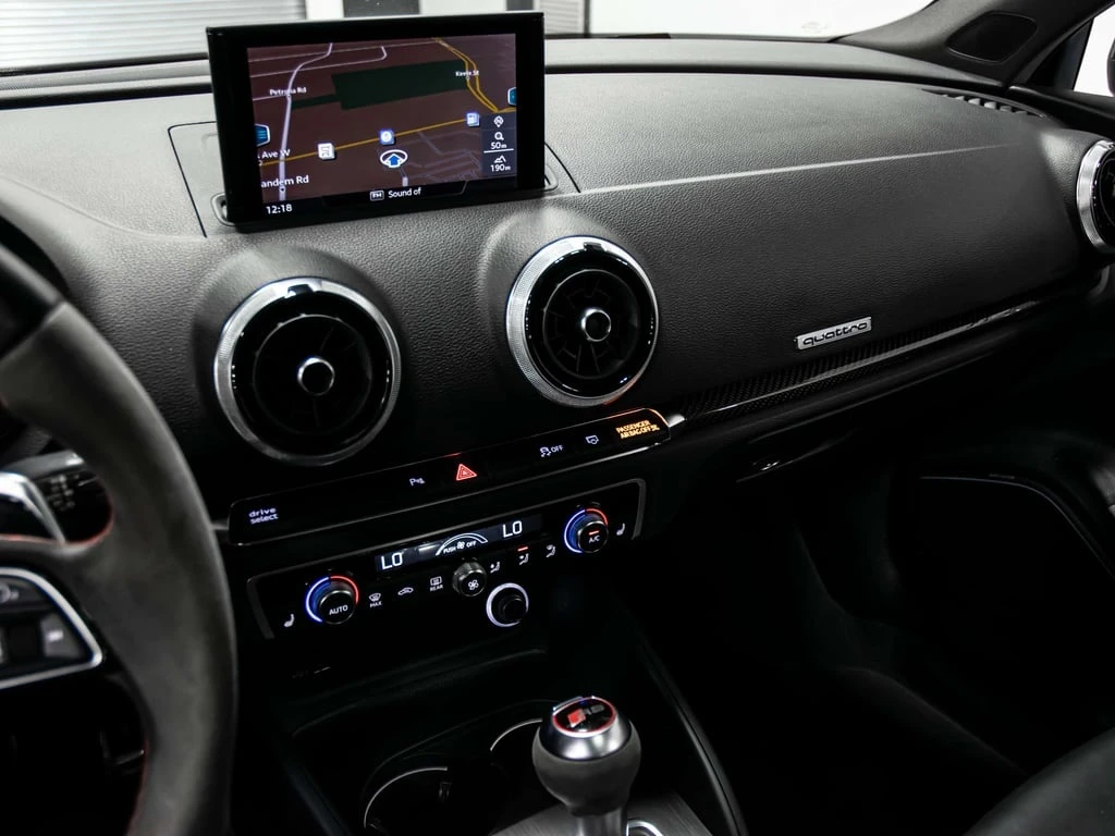 Audi Rs3 * quattro * CARFAX * ��� ������������ ������ | Mobile.bg � ����������� 17