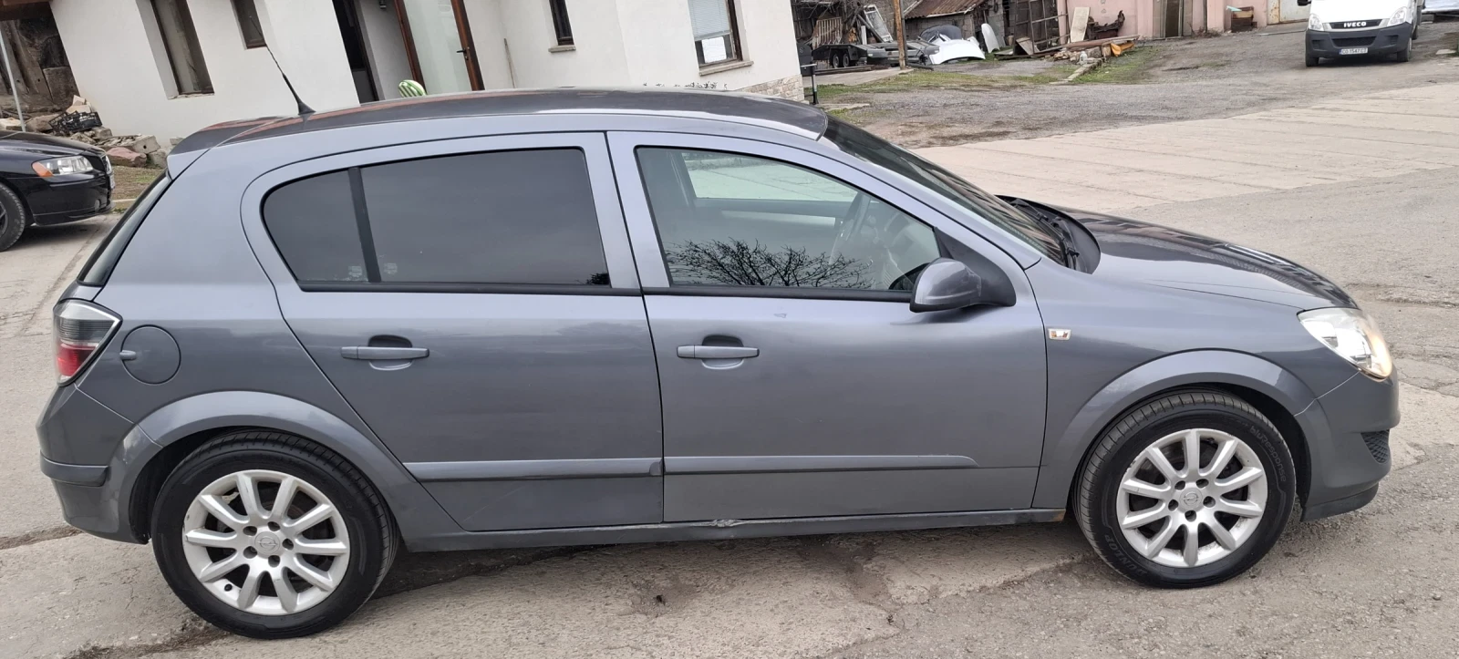 Opel Astra 1.9 cdti, снимка 12 - Автомобили и джипове - 53688045