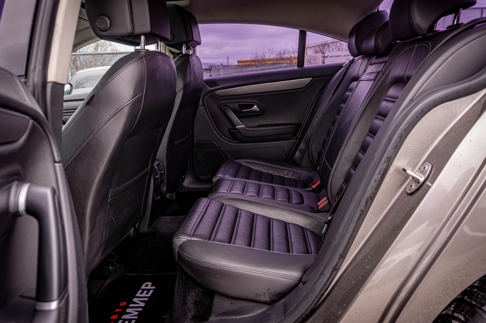 VW CC 2.0TDI-ЦВЯТ CHAMPAGNE-ОБЛСУЖЕН-РЕГИСТРИРАН!, снимка 11 - Автомобили и джипове - 53914232