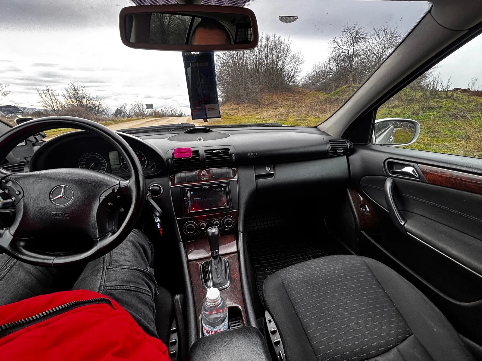 Mercedes-Benz C 220 2.2, снимка 8 - Автомобили и джипове - 54026597