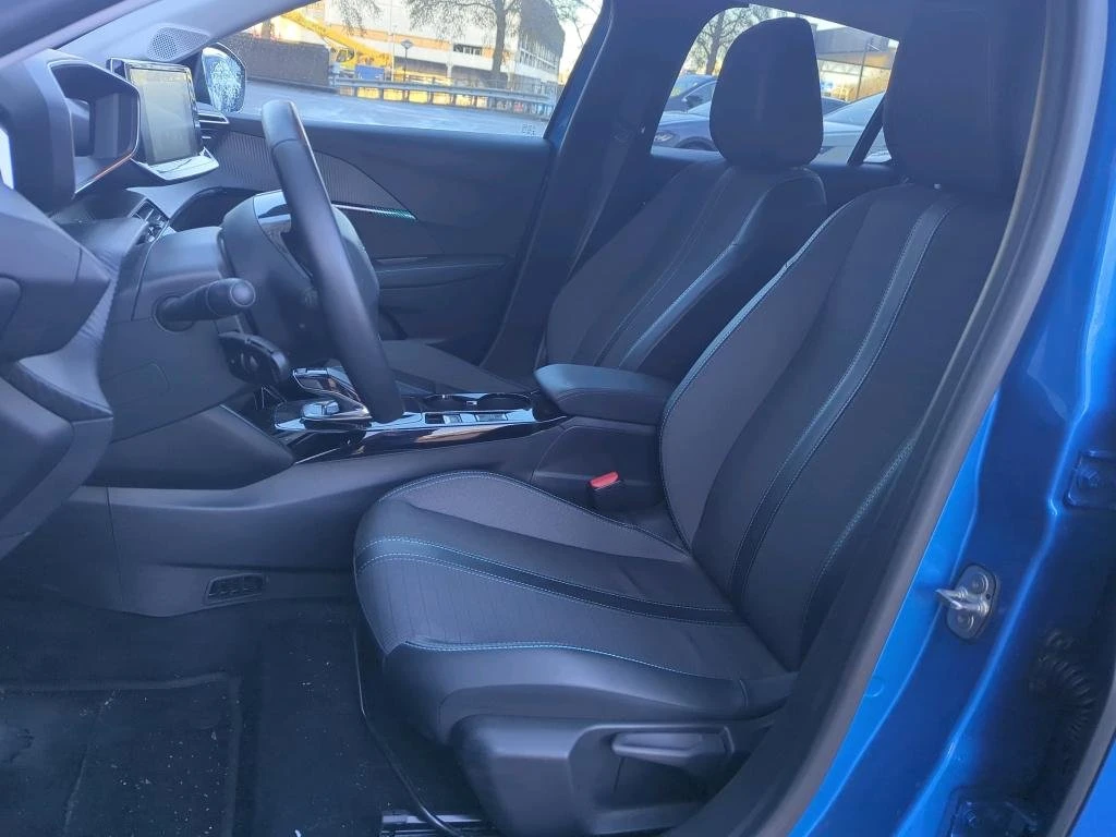 Peugeot 208 е-208 Allure Pack, снимка 6 - Автомобили и джипове - 54137891