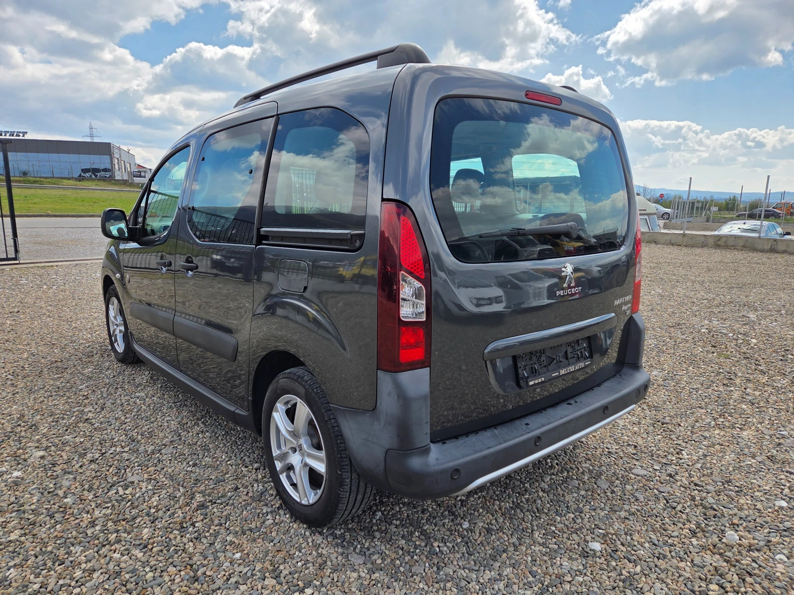 Peugeot Partner 1.6HDI, снимка 4 - Автомобили и джипове - 54156113