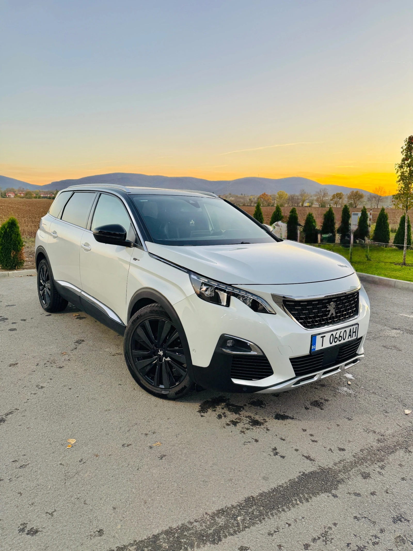 Peugeot 5008 EAT8 GT   Топ състояние, Обслужен!
