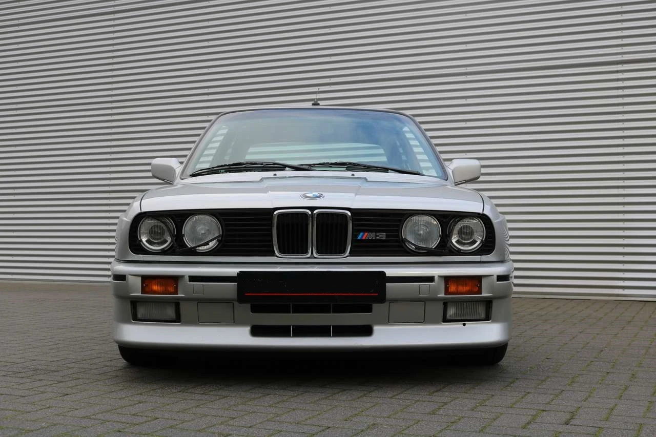 BMW M3 e30