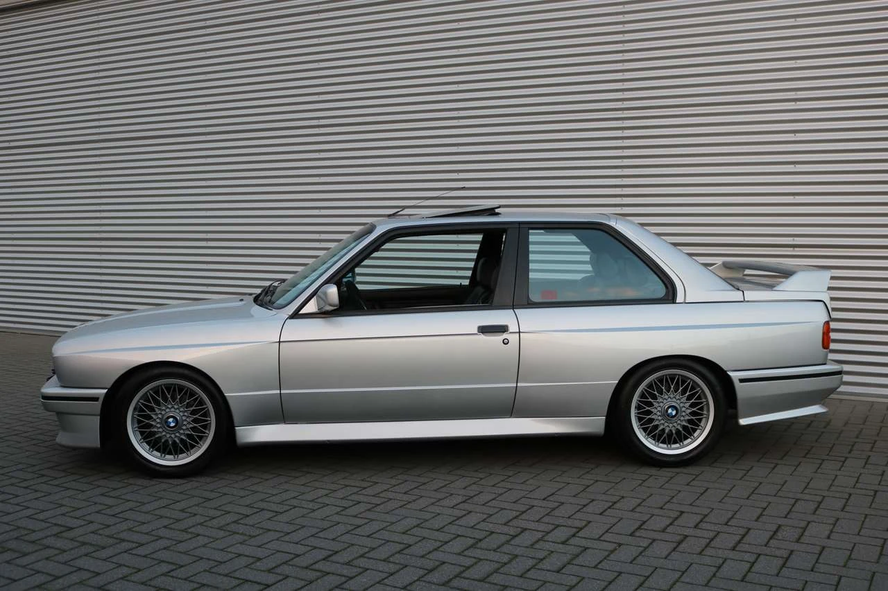 BMW M3 e30, снимка 3 - Автомобили и джипове - 55053217