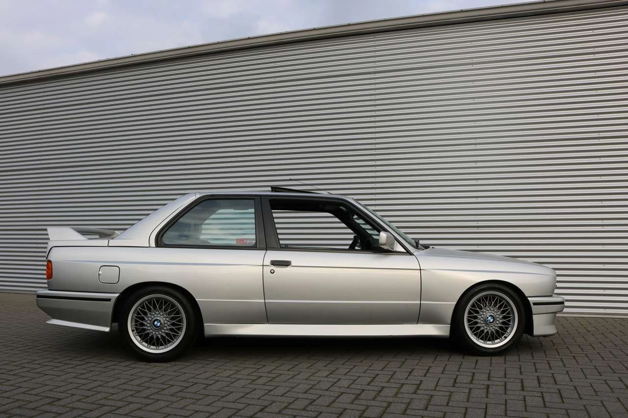 BMW M3 e30, снимка 2 - Автомобили и джипове - 55053217