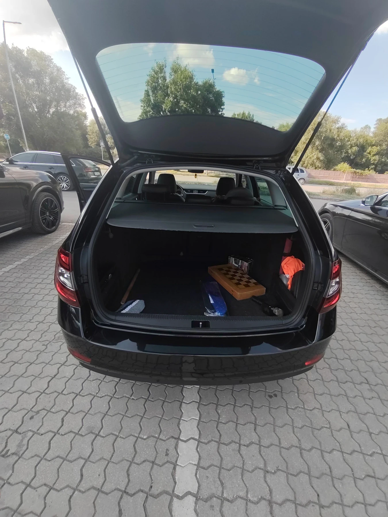 Skoda Octavia 1.6, снимка 8 - Автомобили и джипове - 55374832
