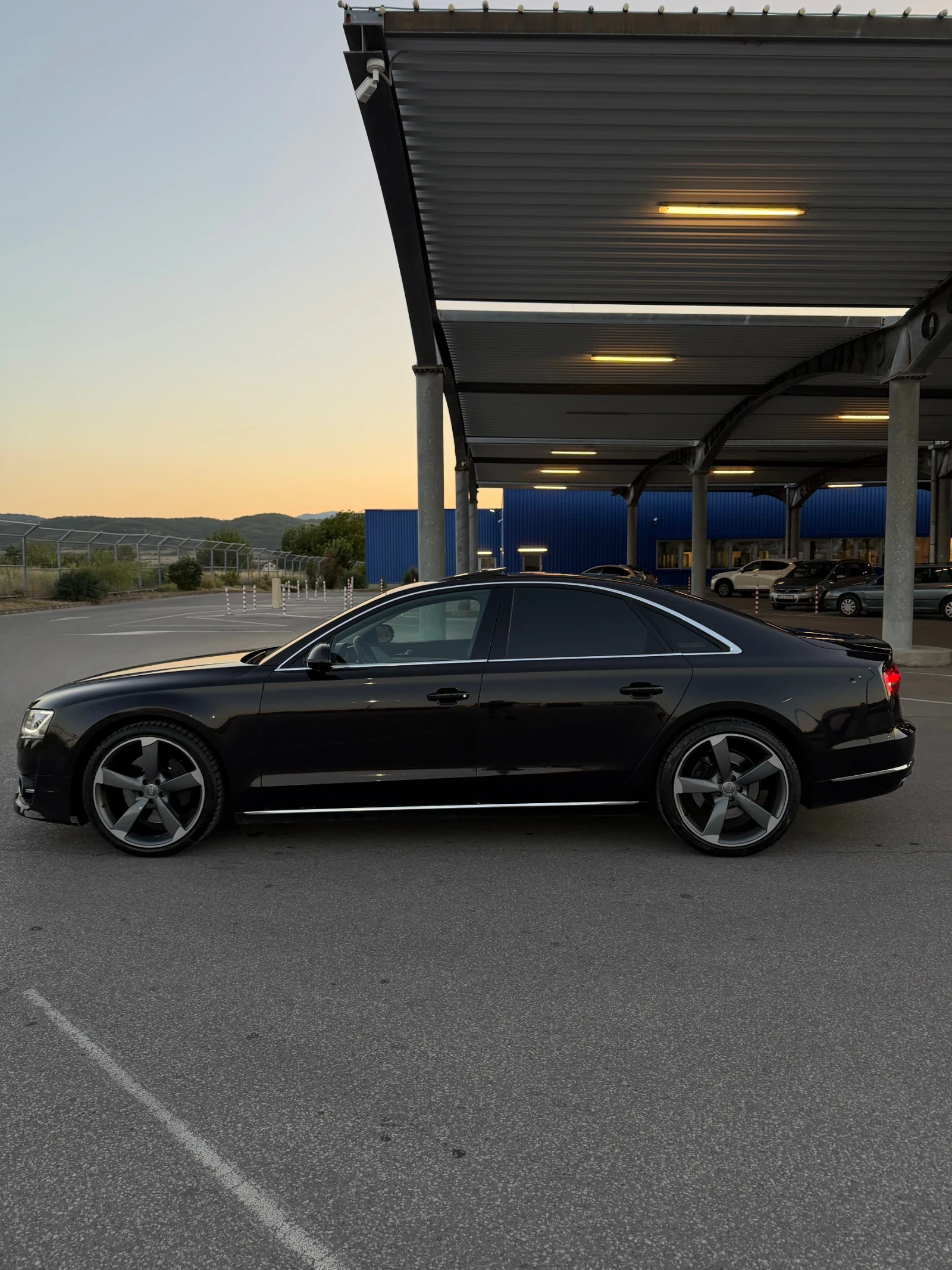 Audi A8 S8 4.0 MATRIX FULL, снимка 7 - Автомобили и джипове - 55528646