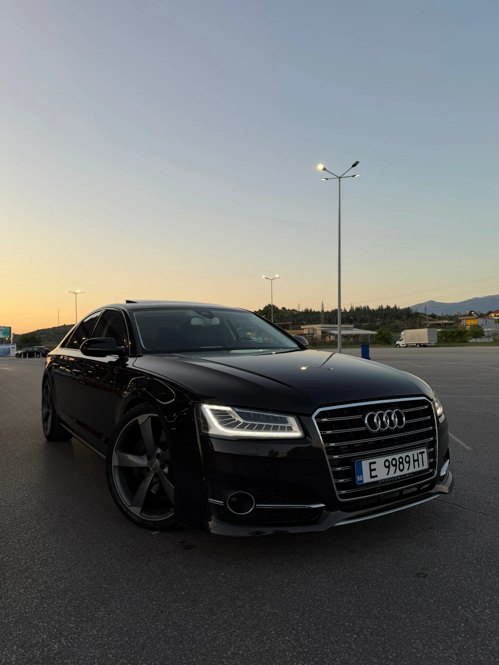 Audi A8 S8 4.0 MATRIX FULL, снимка 3 - Автомобили и джипове - 55528646