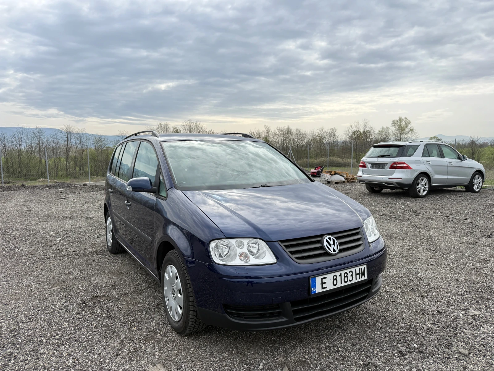 VW Touran, снимка 10 - Автомобили и джипове - 55669470