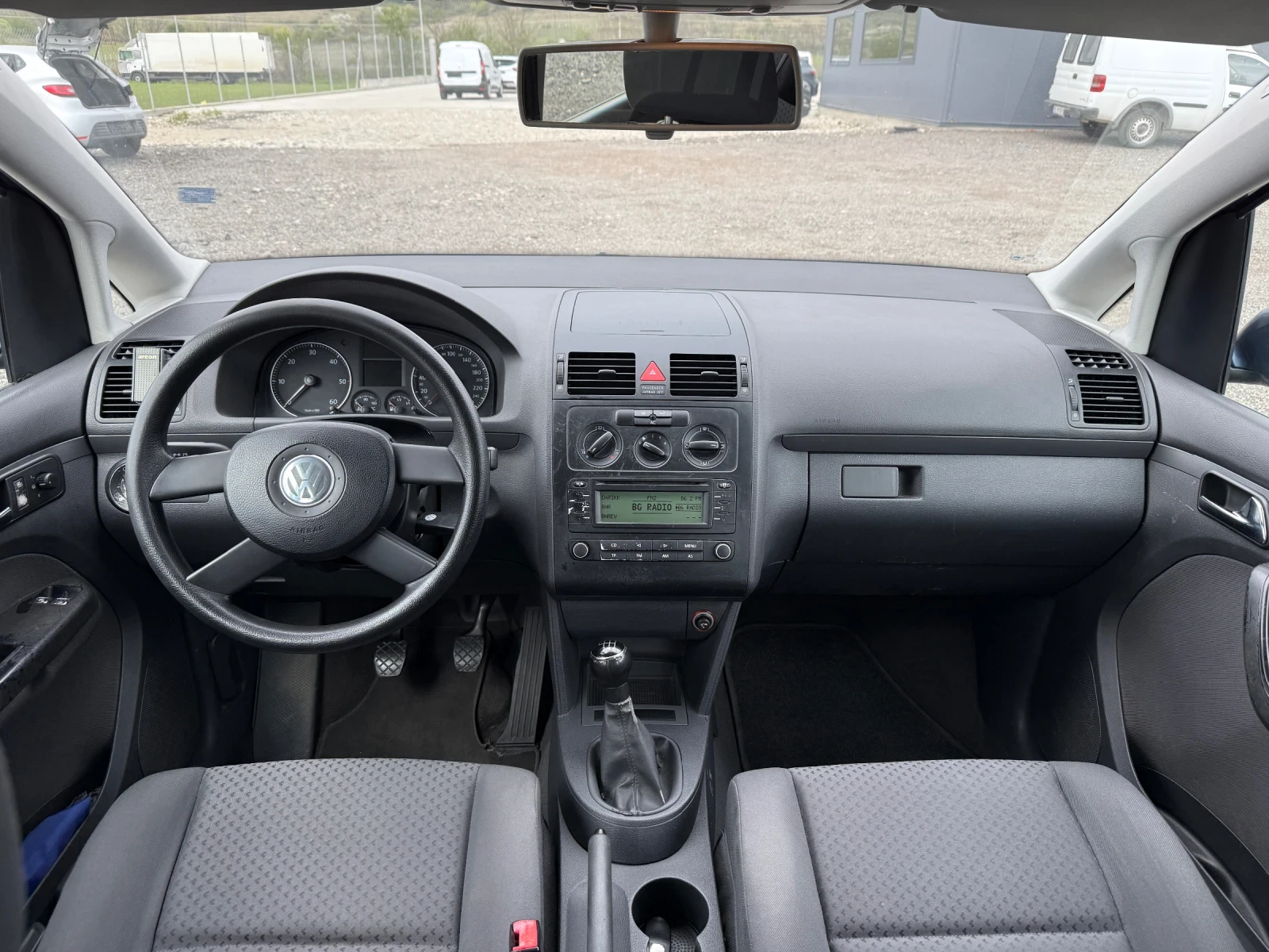 VW Touran, снимка 6 - Автомобили и джипове - 55669470