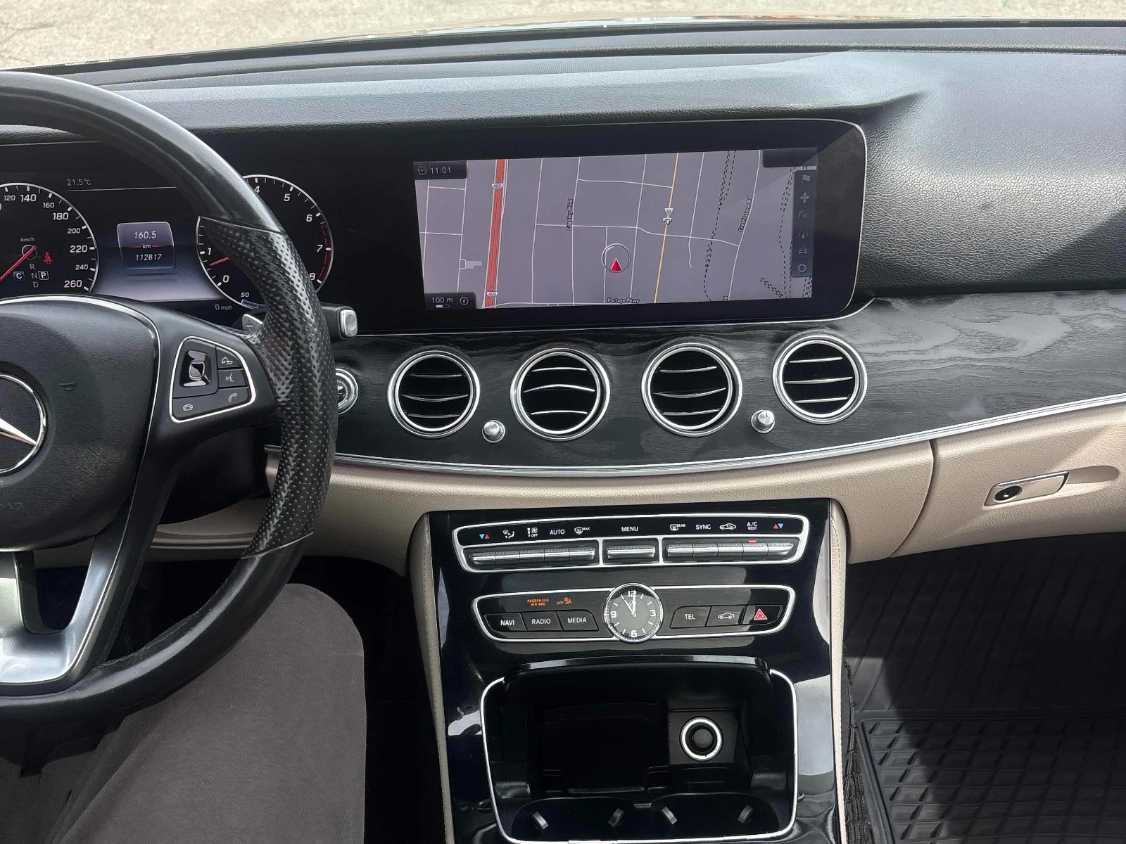 Mercedes-Benz E 400 2017 | Widescreen | Панорама| Distronic| Без Щети , снимка 9 - Автомобили и джипове - 55768531