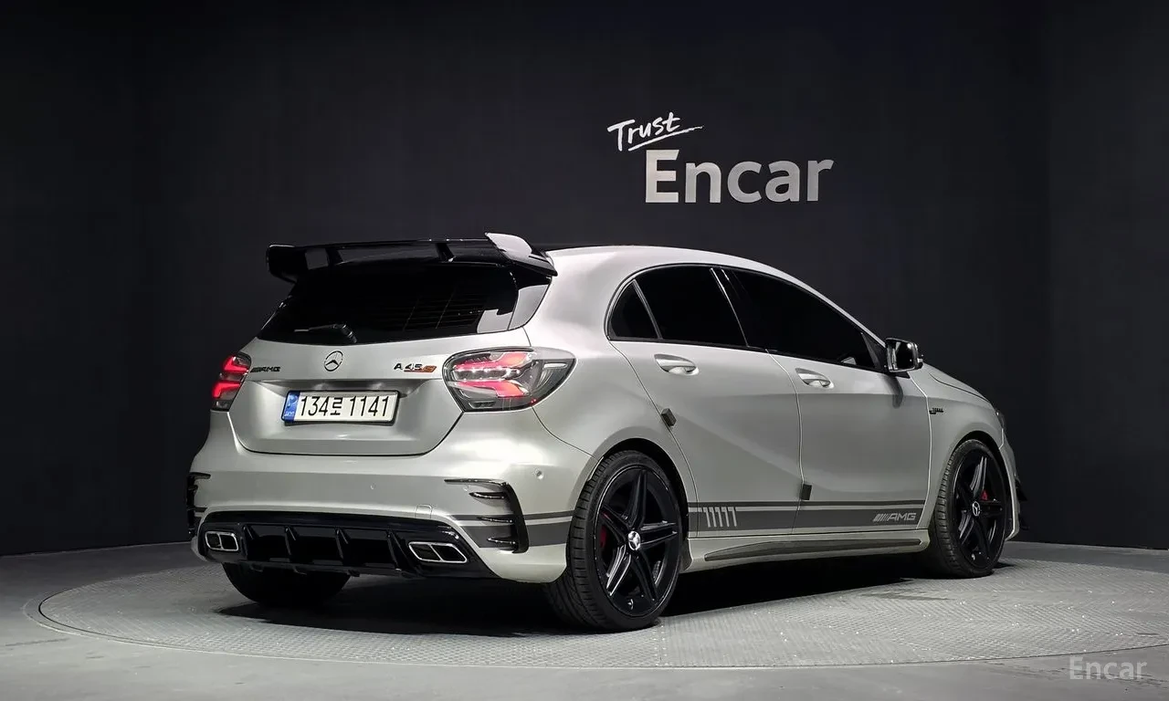 Mercedes-Benz A45 AMG Full extras* Цена до България, снимка 3 - Автомобили и джипове - 55951443