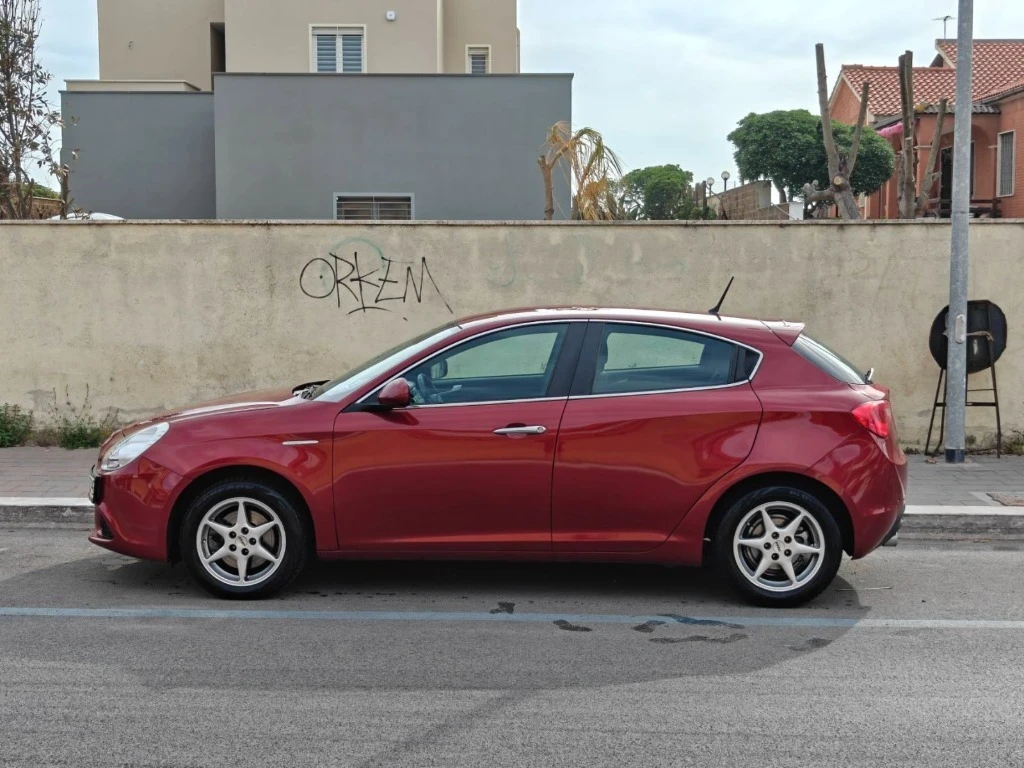 Alfa Romeo Giulietta, снимка 3 - Автомобили и джипове - 56039293