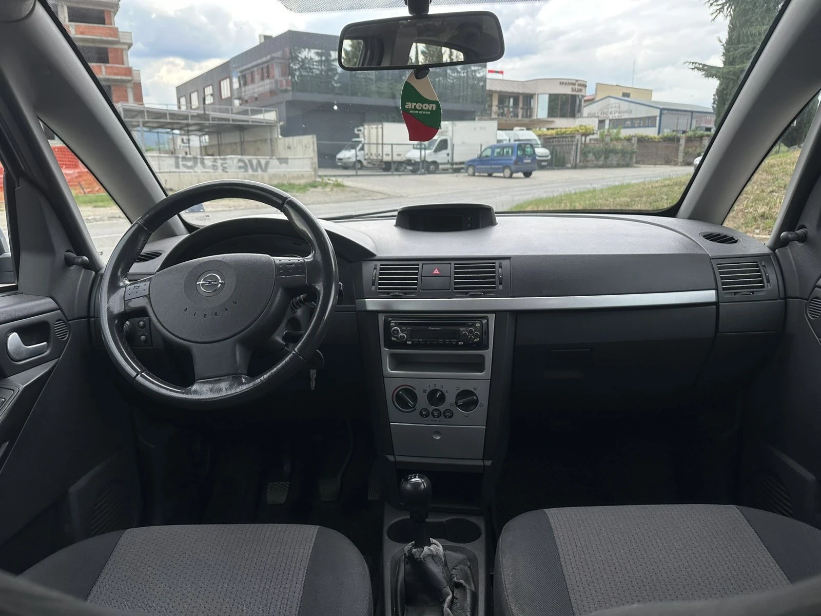 Opel Meriva, снимка 4 - Автомобили и джипове - 56185434