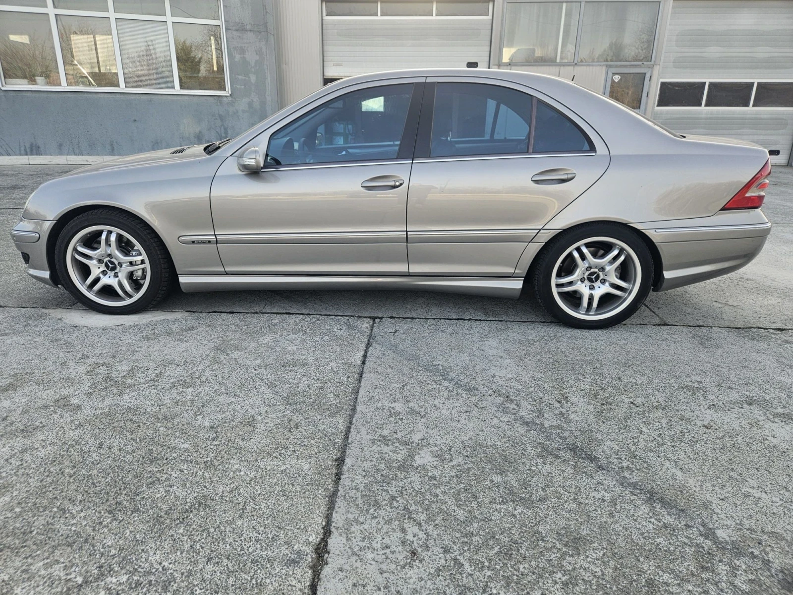 Mercedes-Benz C 30 AMG | Mobile.bg � ����������� 7