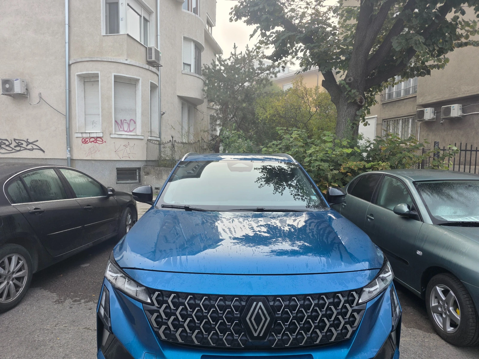 Renault Austral 1.2, снимка 2 - Автомобили и джипове - 56631894
