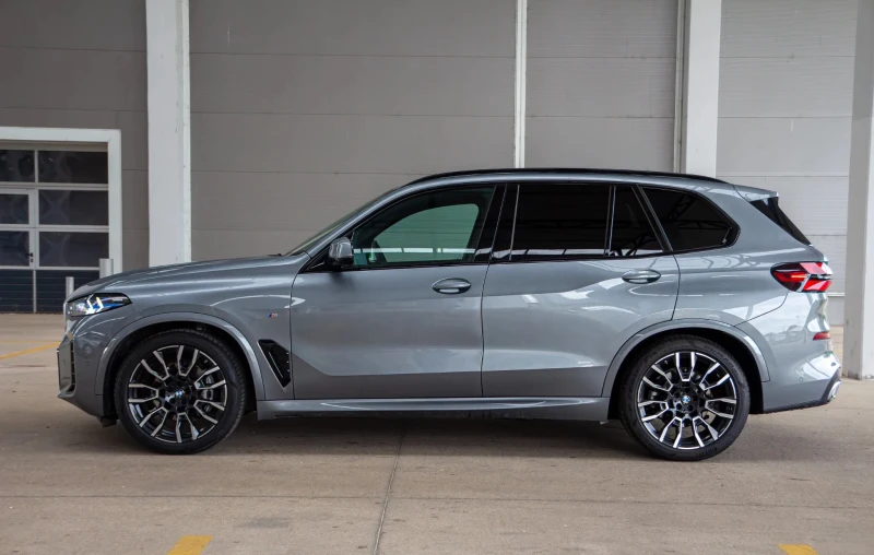 BMW X5 xDrive30d M-Sport, снимка 3 - Автомобили и джипове - 46952186