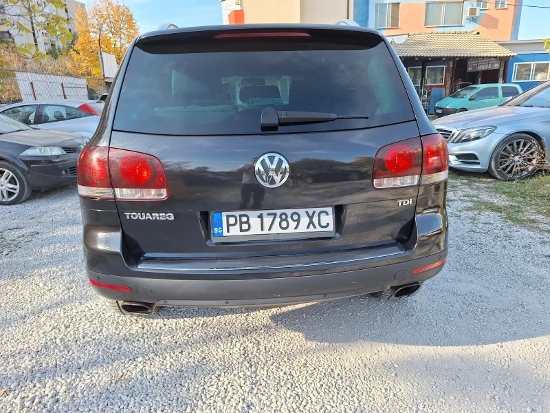 VW Touareg, снимка 2 - Автомобили и джипове - 47927536