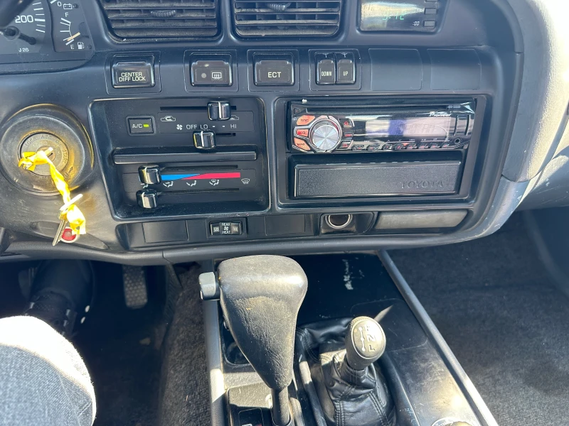 Toyota Land cruiser 4.5 Климатик, снимка 11 - Автомобили и джипове - 50124657