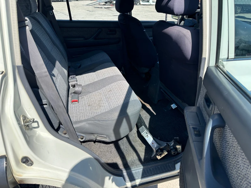 Toyota Land cruiser 4.5 Климатик, снимка 10 - Автомобили и джипове - 50124657